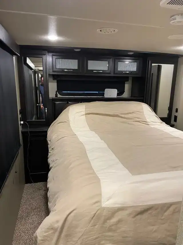 2018 GRAND DESIGN MOMENTUM 376TH (FINANCING AVAILABLE) - Photo 9