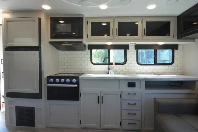 2022 JAYCO JAY FEATHER 24RL (FINANCING AVAILABLE) - Photo 8