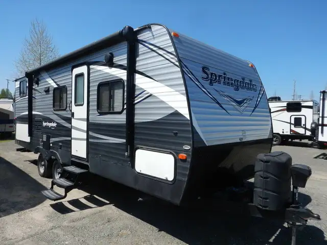 2017 KEYSTONE RV SPRINGDALE 240BHWE (FINANCING AVAILABLE) - Photo 2