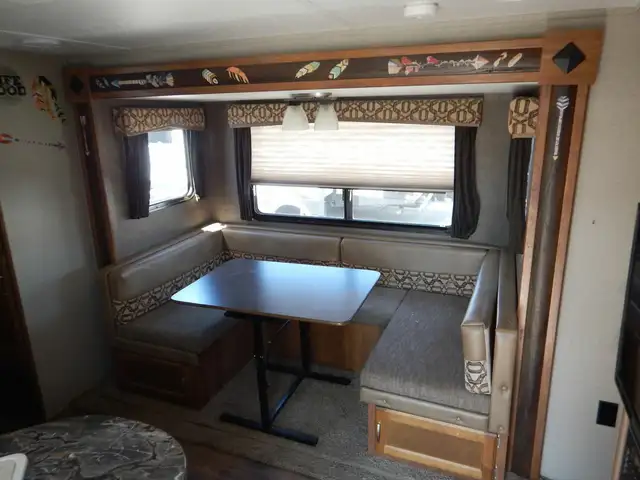 2017 KEYSTONE RV SPRINGDALE 240BHWE (FINANCING AVAILABLE) - Photo 6