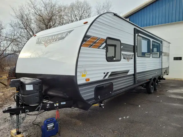 2022 FOREST RIVER WILDWOOD X-LITE 263B (FINANCING AVAILABLE) - Photo 2