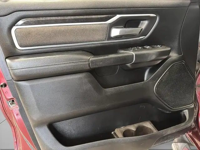 2019 Ram 1500 Big Horn 4x4 Crew Cab 6'4 Box - Photo 11