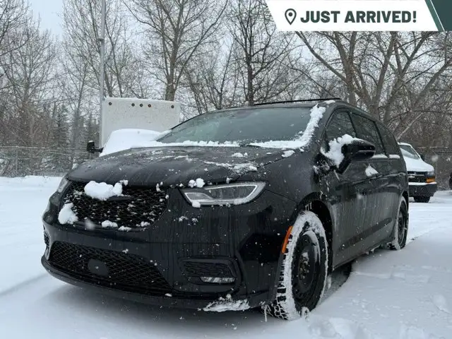 2022 Chrysler Pacifica Touring L FWD | S Appearance Package