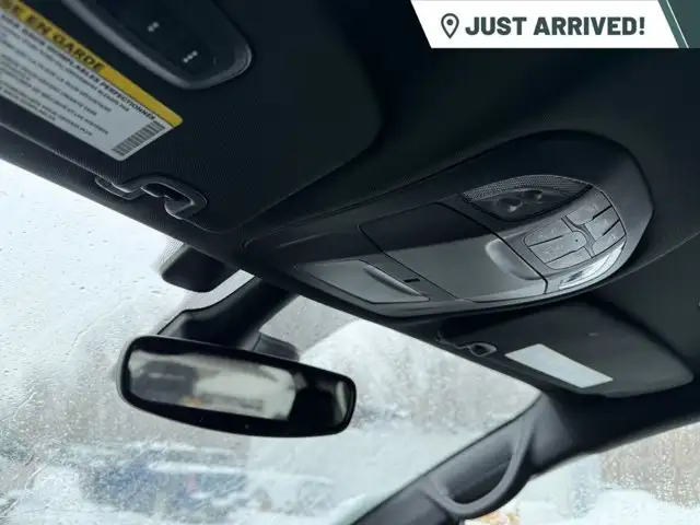 2022 Chrysler Pacifica Touring L FWD | S Appearance Package - Photo 10