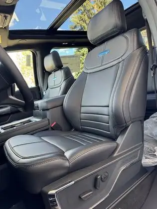 2026 Ford F-350 PLATINUM w/FX4, 5th WHL PREP, MNRF & 2KW PRO PWR - Photo 12