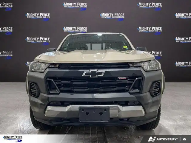 2023 Chevrolet Colorado Trail Boss - Photo 2