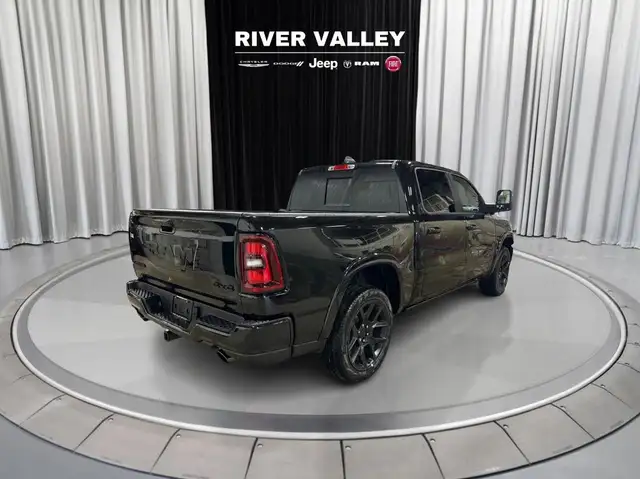 2025 Ram 1500 - Photo 3