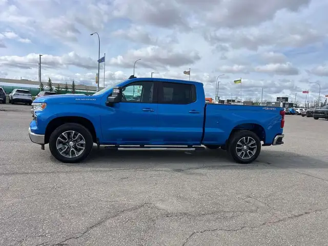 2025 Chevrolet Silverado 1500 LT - Photo 3