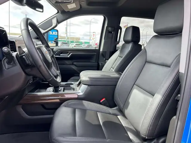 2025 Chevrolet Silverado 1500 LT - Photo 10