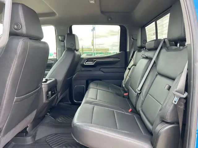 2025 Chevrolet Silverado 1500 LT - Photo 12