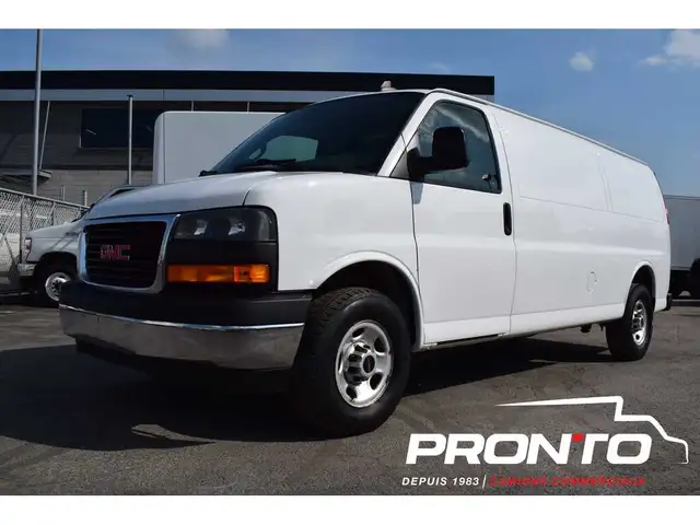 2018 GMC Savana Cargo Van 2500  Allonger  V6 4.3L  Séparat