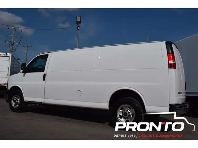 2018 GMC Savana Cargo Van 2500  Allonger  V6 4.3L  Séparat - Photo 4