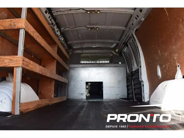 2018 GMC Savana Cargo Van 2500  Allonger  V6 4.3L  Séparat - Photo 18