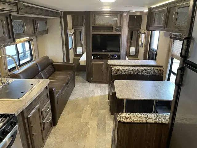 2017 COACHMEN APEX 288BHS (FINANCING AVAILABLE) - Photo 6