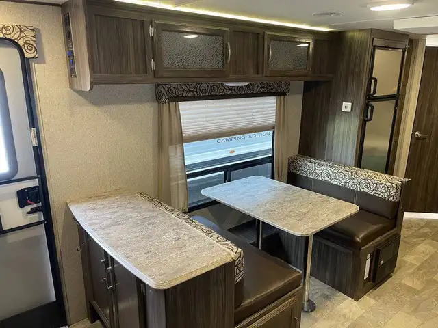 2017 COACHMEN APEX 288BHS (FINANCING AVAILABLE) - Photo 10