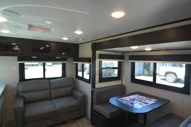 2022 JAYCO JAY FEATHER 24RL (FINANCING AVAILABLE) - Photo 9