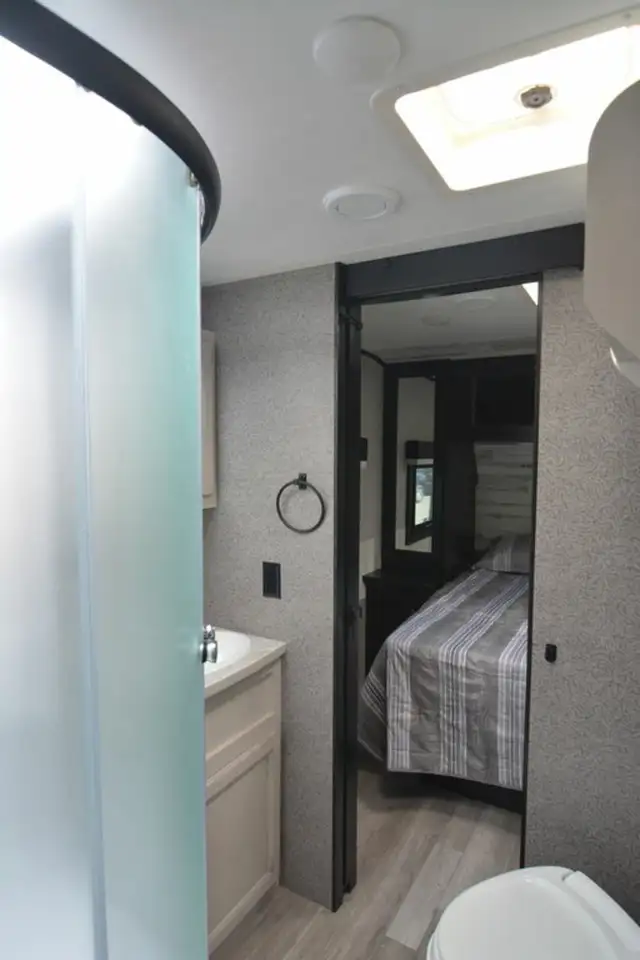 2022 JAYCO JAY FEATHER 24RL (FINANCING AVAILABLE) - Photo 11