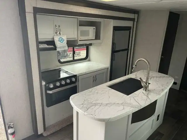 2019 KEYSTONE RV BULLET 261RBS (FINANCING AVAILABLE) - Photo 6