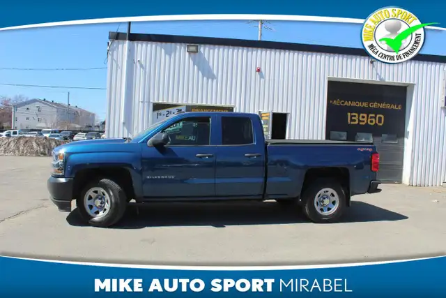 Chevrolet Silverado 1500 Camion de travail cabine double 143,5 p - Photo 2