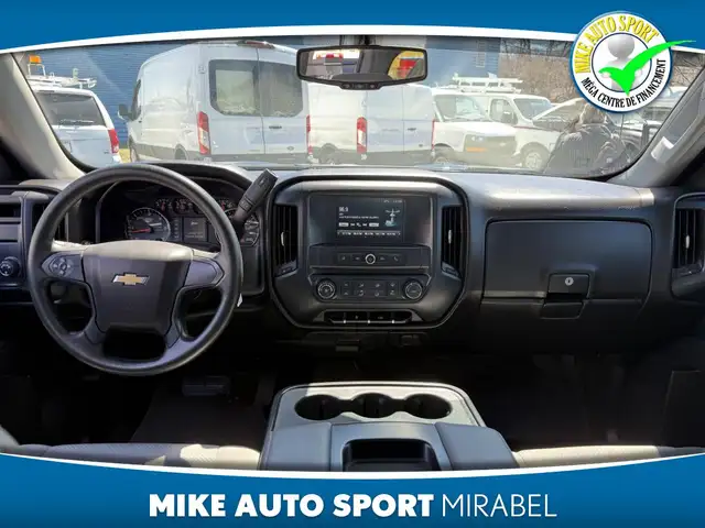 Chevrolet Silverado 1500 Camion de travail cabine double 143,5 p - Photo 13