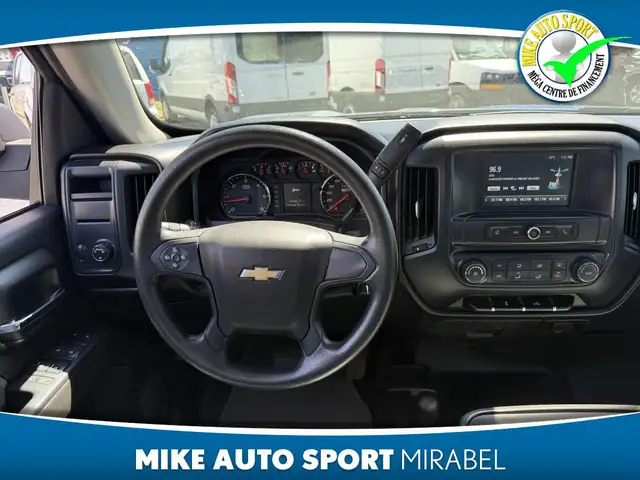 Chevrolet Silverado 1500 Camion de travail cabine double 143,5 p - Photo 14