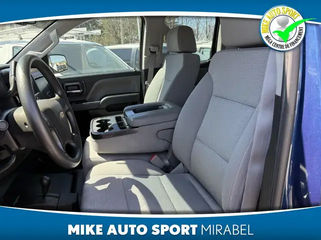 Chevrolet Silverado 1500 Camion de travail cabine double 143,5 p - Photo 18
