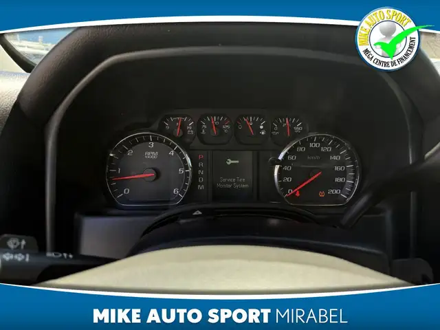 Chevrolet Silverado 1500 Camion de travail cabine double 143,5 p - Photo 19