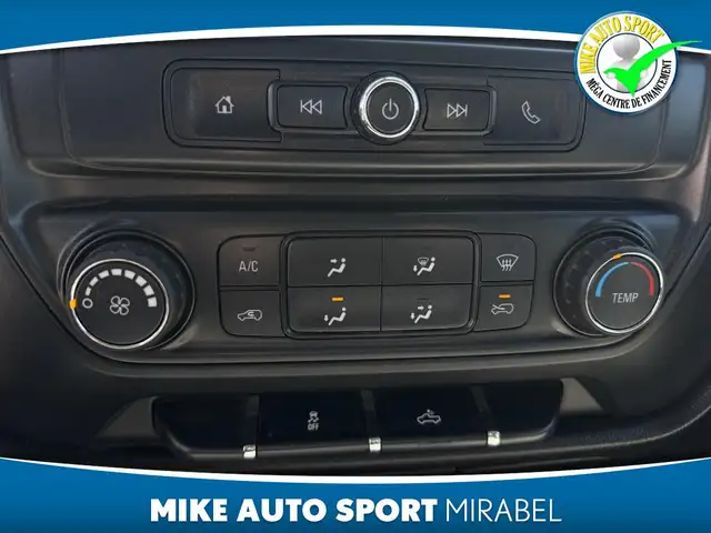 Chevrolet Silverado 1500 Camion de travail cabine double 143,5 p - Photo 21