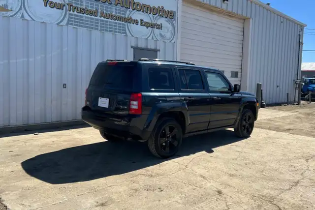 2015 Jeep Patriot Altitude 4WD - No Accident - Photo 5