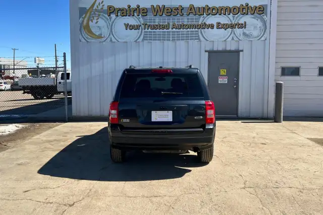 2015 Jeep Patriot Altitude 4WD - No Accident - Photo 6