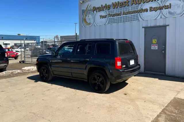 2015 Jeep Patriot Altitude 4WD - No Accident - Photo 7