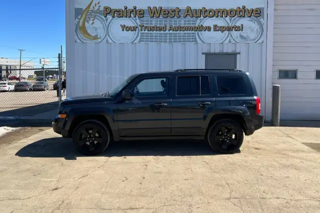 2015 Jeep Patriot Altitude 4WD - No Accident - Photo 8
