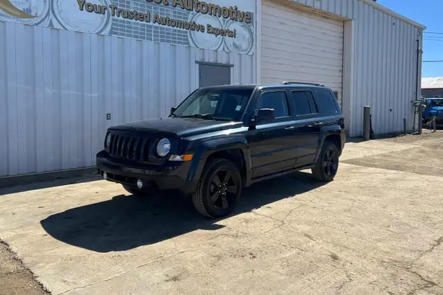 2015 Jeep Patriot Altitude 4WD - No Accident - Photo 9