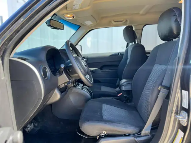 2015 Jeep Patriot Altitude 4WD - No Accident - Photo 11