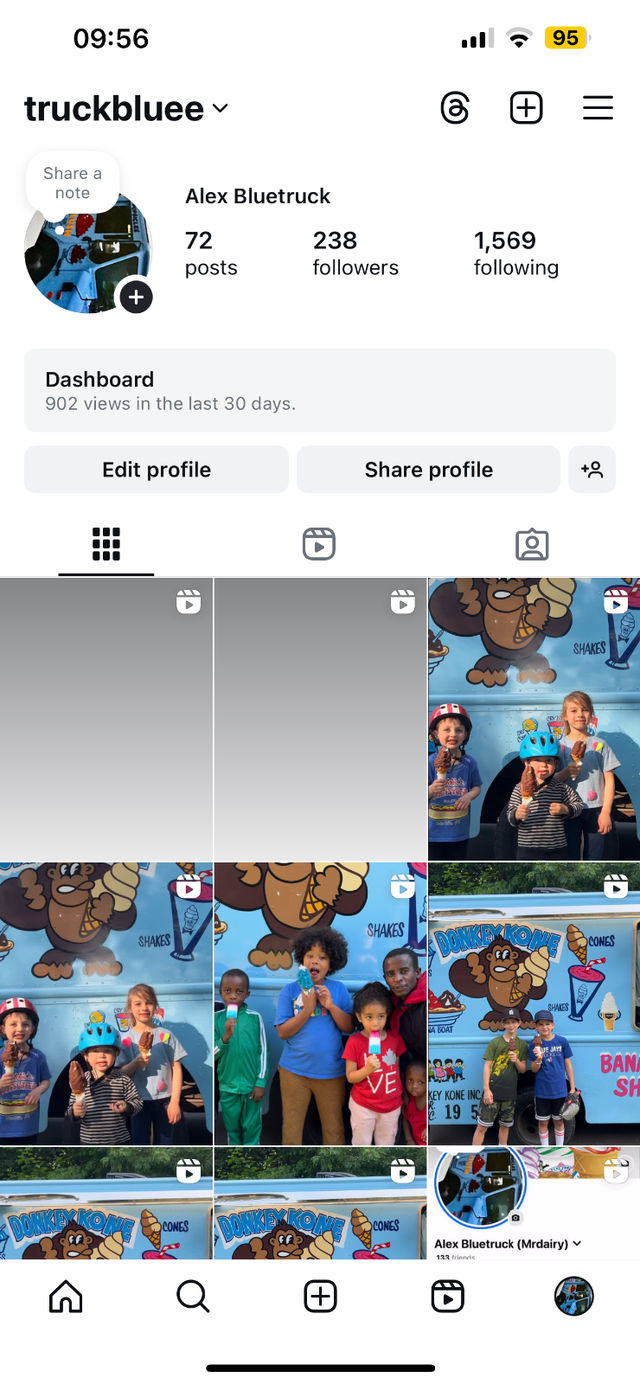 Book for ice cream truck text me at 4168564811 - Photo 3