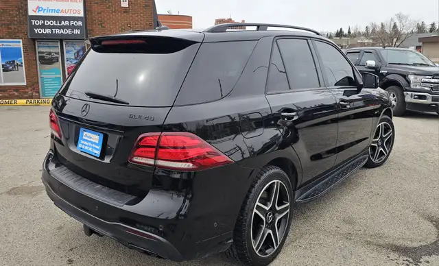 This Sport Utility Vehicle (SUV)/Multi-Purpose Vehicle (MPV) pow - Photo 7