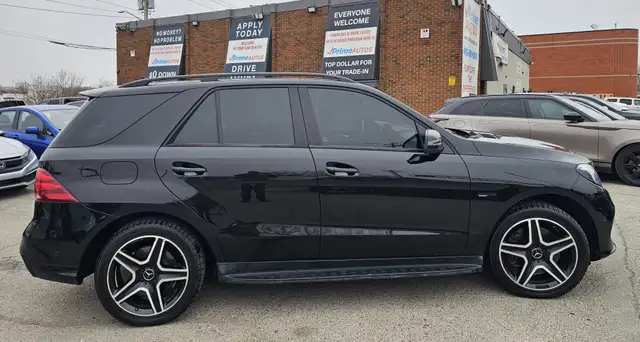 This Sport Utility Vehicle (SUV)/Multi-Purpose Vehicle (MPV) pow - Photo 8