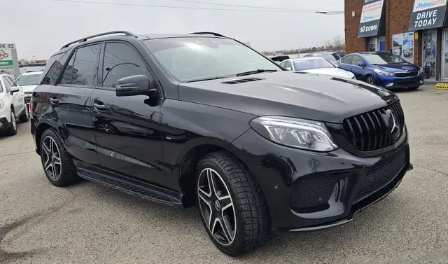 This Sport Utility Vehicle (SUV)/Multi-Purpose Vehicle (MPV) pow - Photo 9