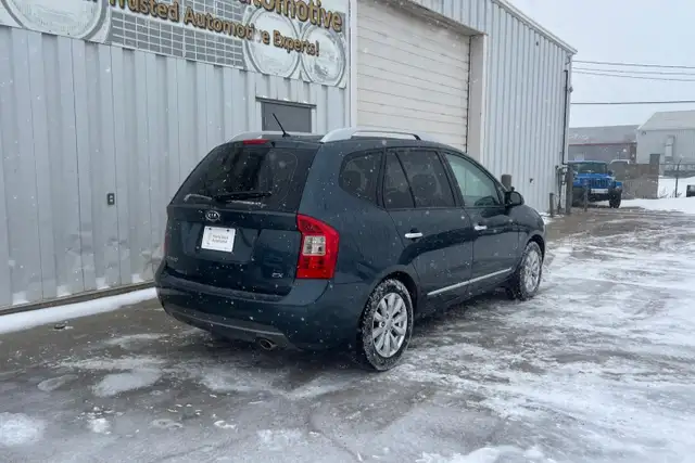 2012 Kia Rondo EX - Photo 5