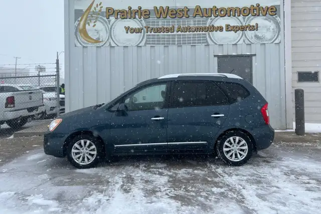 2012 Kia Rondo EX - Photo 7