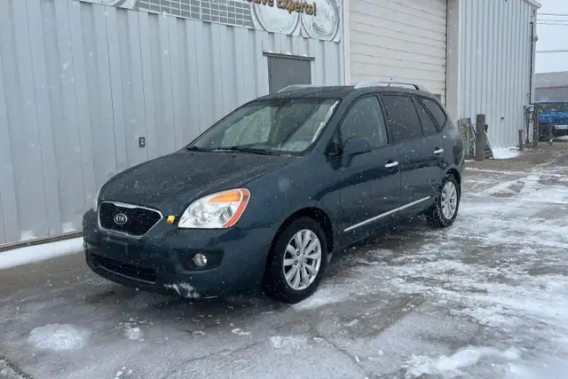 2012 Kia Rondo EX - Photo 9