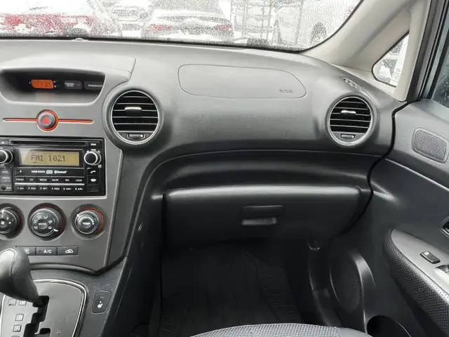 2012 Kia Rondo EX - Photo 17