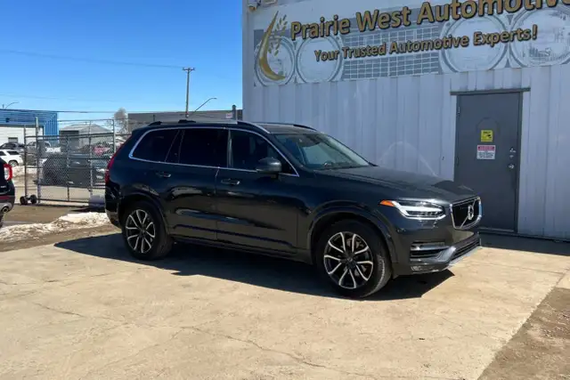 2016 Volvo XC90 T6 Momentum AWD - Photo 3