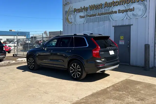 2016 Volvo XC90 T6 Momentum AWD - Photo 21