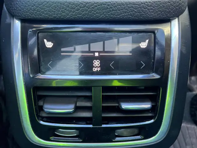 2016 Volvo XC90 T6 Momentum AWD - Photo 23