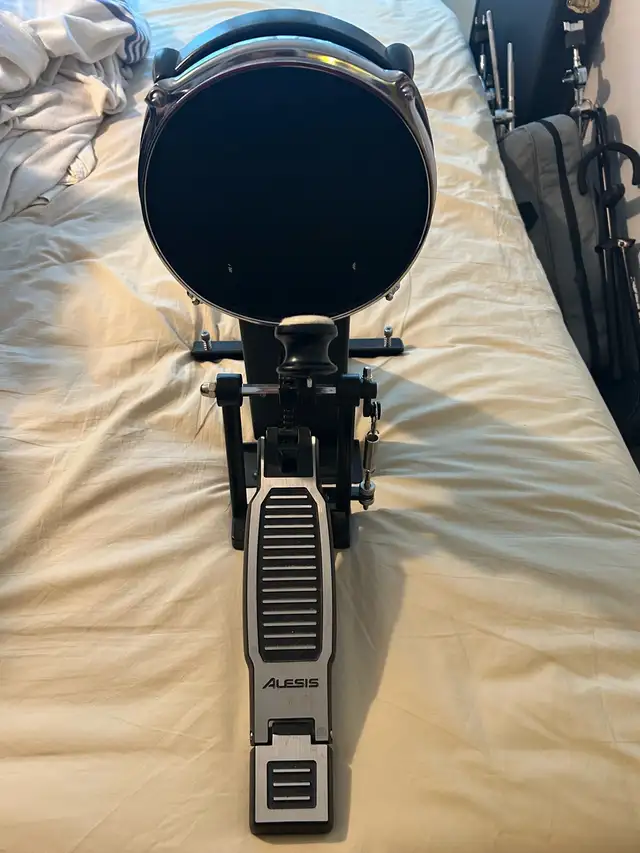 ALESIS SURGE E-DRUM - Photo 8