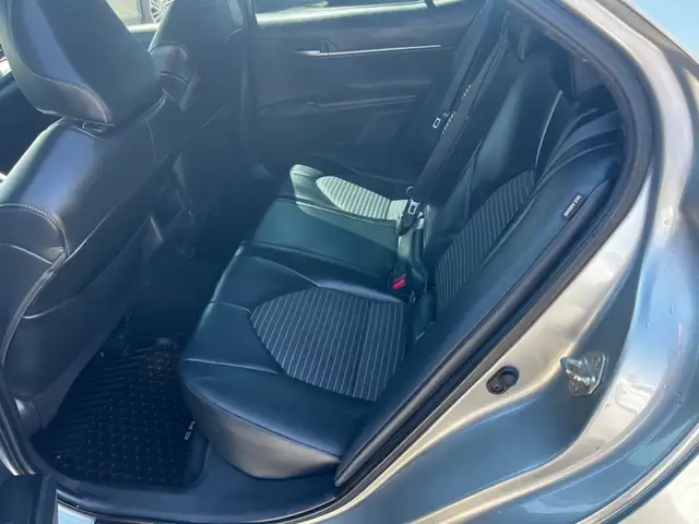 2020 Toyota Camry SE Auto - Photo 6