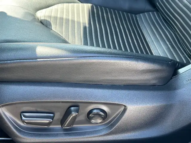 2020 Toyota Camry SE Auto - Photo 8