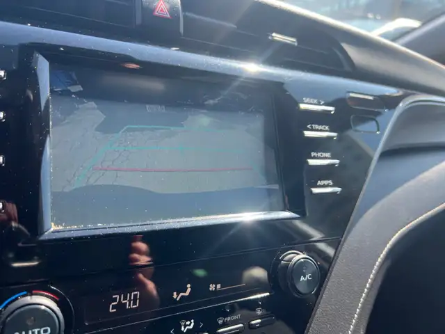 2020 Toyota Camry SE Auto - Photo 17