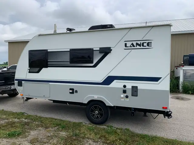 2022 LANCE 1475 LIGHTWEIGHT TRAVEL TRAILER - Photo 3